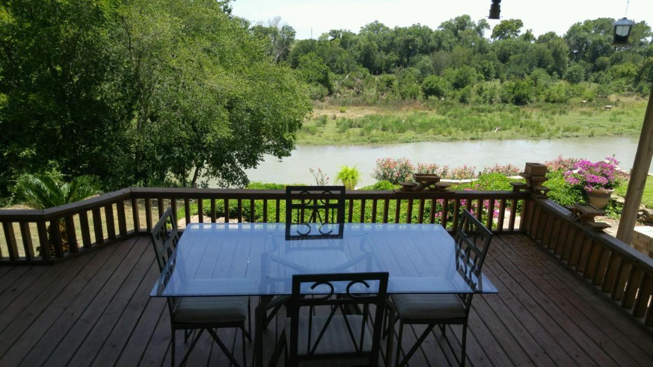 The Perry Riverhouse แบสทร็อป ภายนอก รูปภาพ