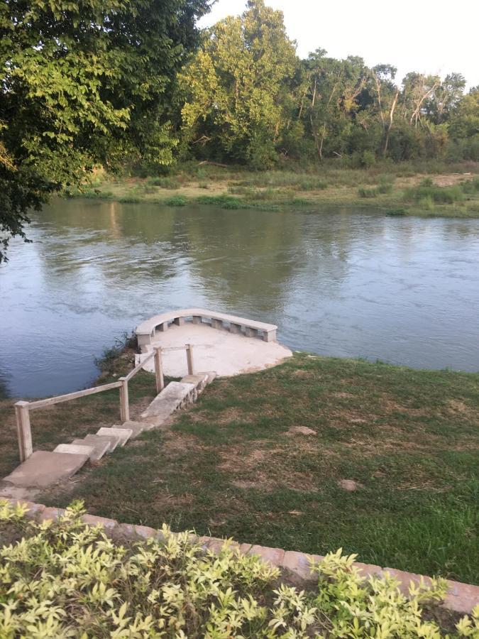 The Perry Riverhouse แบสทร็อป ภายนอก รูปภาพ