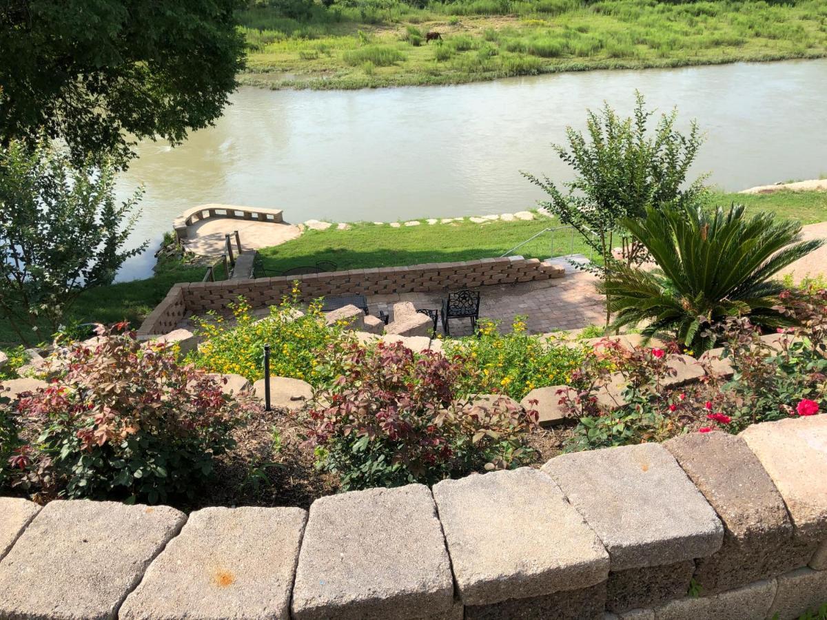 The Perry Riverhouse แบสทร็อป ภายนอก รูปภาพ